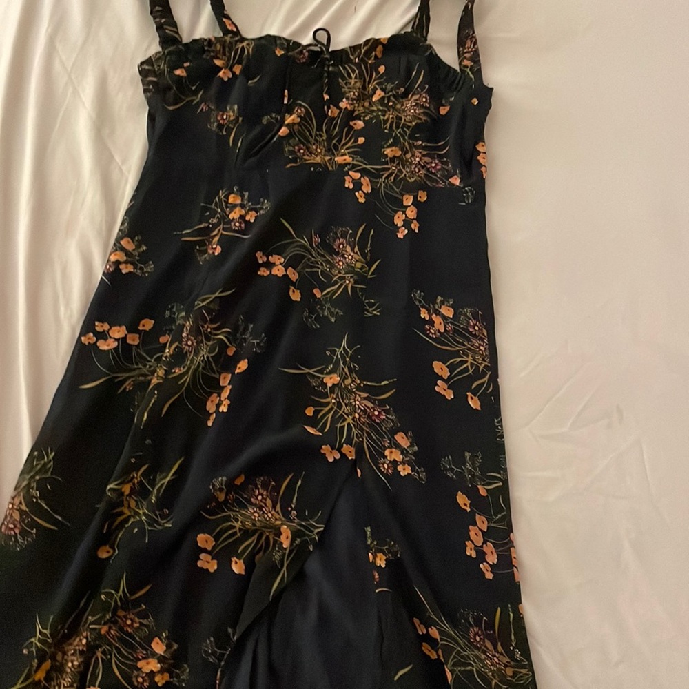 A silt knee length dress